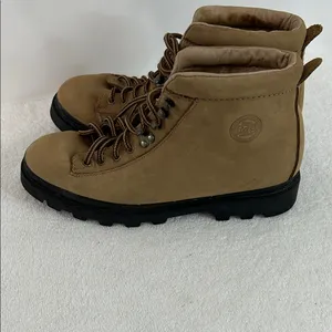 Women’s Bass Hiking Boots – Size 7.5 see pictures for wear thumbnail 5
