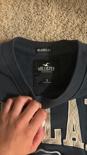 Oversized Hollister Sweater thumbnail 3