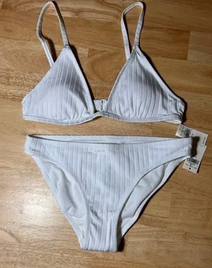 Aerie XS Women’s 2 Piece Bikini Swimsuit In White BNWTS thumbnail 1