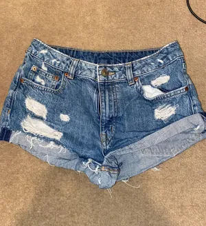 H&M Jean Shorts thumbnail 1
