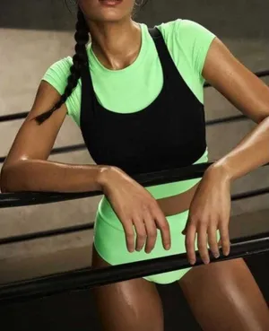 Alo Crop Finesse Short Sleeve Ultramint Neon Bright Stretchy Cropped T-Shirt Top thumbnail 1