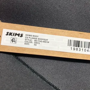 SKIMS Body CS Plunge Bodysuit XS thumbnail 5