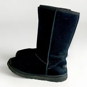 UGG Classic Tall #5815 Sheepskin Black Suede Leather Boots Women's EU 40 US 9 thumbnail 1