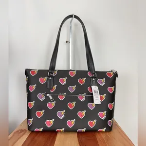 NWT Coach Gallery Tote Bag With Heart Bolt Print‎ thumbnail 2