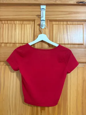 Hollister Size Small Red T-Shirt Blouse thumbnail 3