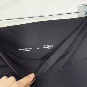 Old‎ Navy Active Extra High Rise Leggings PowerChill Black XS thumbnail 4