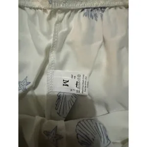 NIB- Blue Seashell Coastal Pajama Set Short Sleeve Button Down Shorts Size M thumbnail 4