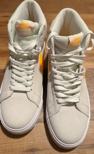 High Nike shoes thumbnail 1