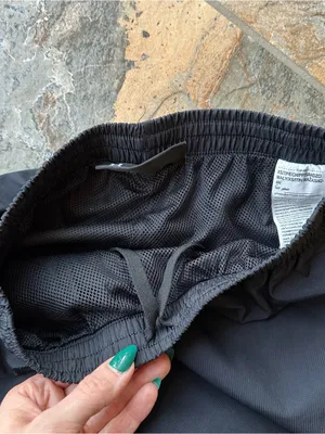 Under Armour Women's XS Black Woven Track Pants Mesh Lined Loose Fit Warmups thumbnail 6
