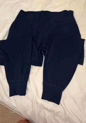 Lululemon Joggers thumbnail 1