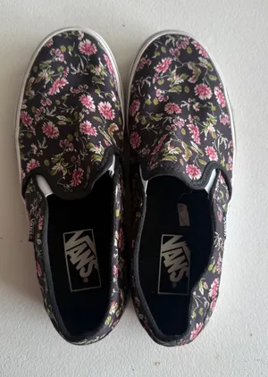 Vans Asher Dark Floral Slip-On Sneakers in Black Pink Floral Print Womens 7.5 thumbnail 1