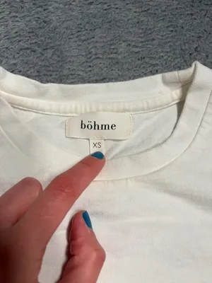 Bohme White Tee with red bows graphic XS thumbnail 5