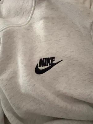 Nike Women’s Hoodie thumbnail 4