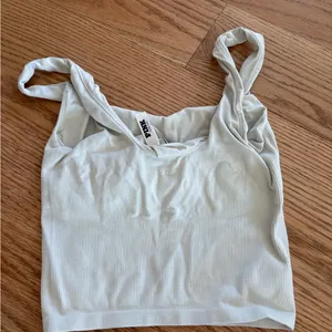 PINK - Victoria's Secret Seamless cream tank thumbnail 3