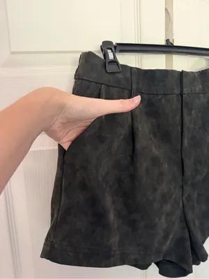 NWT Free People Roma Black Vegan Suede Shorts High Waist Black Size Medium thumbnail 4