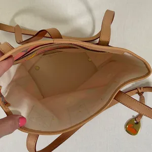 Dooney & Bourke Crayon Hearts Pink Multicolor Vachetta Leather Tote Shoulder Bag thumbnail 7