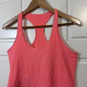 Lululemon Racerback Tank Top Womens 6 Pink Scoop Neck Activewear Gym Yoga thumbnail 5