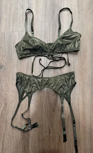 Savage X‎ Fenty Metallic Olive Green Bralette and Garter Belt Set Shimmer small thumbnail 1