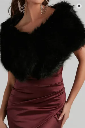 Faux Fur Shawl Windsor thumbnail 1