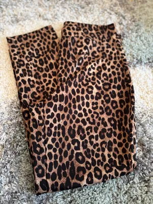 Michael Kors Super pretty pants size Lg ❤️ thumbnail 1