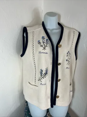 Cream Sleeveless Floral Knit Vest with Navy Trim thumbnail 3