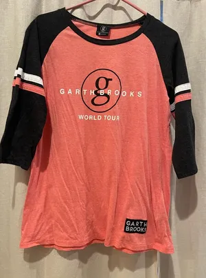 Garth Brooks World Tour Concert Tee Women’s XL thumbnail 1