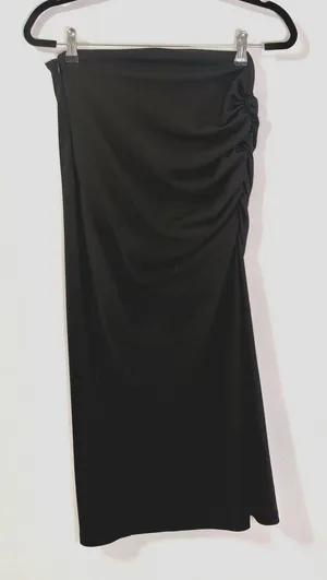 By Anthropologie Black Side Ruched Maxi Skirt Sz M thumbnail 1