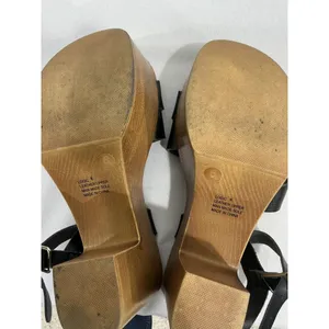Womans Zigisoho Logic 6 Black Ankle Strap 2 Band Platform Wood Heel Sandals thumbnail 8