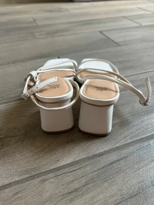 wild fable White Strappy Square-Toe Heeled Sandals thumbnail 7