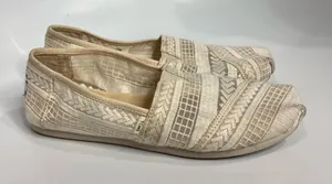 Toms off‎ white flats size 7 thumbnail 1