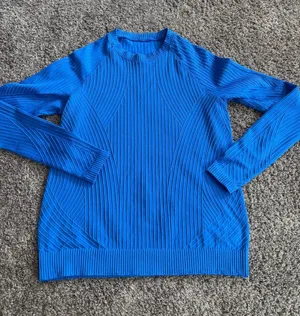 Lululemon Rest Less Pullover size 8 thumbnail 1