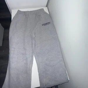 Grey comfrt Sweatpants  thumbnail 1
