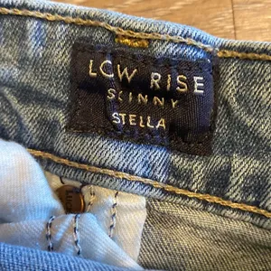 Lucky Brand Light Wash Low Rise Distressed Ankle Jeans Size 12 thumbnail 5