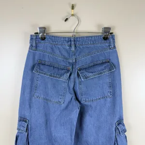 Wild Fable Women’s Mid Rise Baggy Cargo Jeans Blue Denim Wide Leg Utility Size 2 thumbnail 6