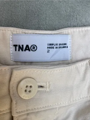 Aritzia TNA Supply Cargo Shorts Gd Birch summer hiking casual minimalist size 2 thumbnail 10