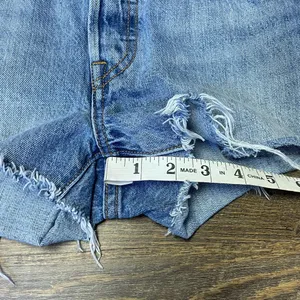 Levi's 501 Denim Cut Off Jean Shorts Women's Size 24 Raw Hem Booty Button Fly thumbnail 6