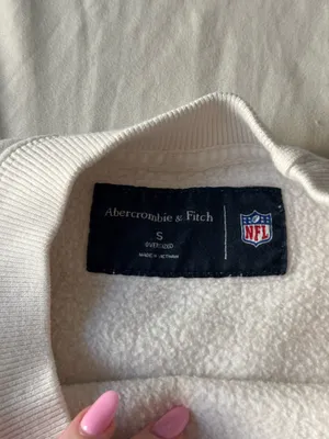Abercrombie pullover  thumbnail 2