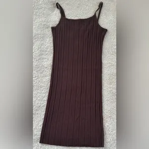 Women’s House of Harlow brown Knit ribbed Dress & Cardigan Set Size Medium thumbnail 3