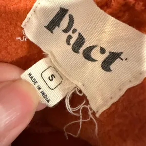 PACT Organic Cotton‎ Polyeater Blend Crewneck Sweatshirt in Burnt Orange Small thumbnail 4