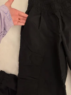 Old Navy Cargo pants thumbnail 2
