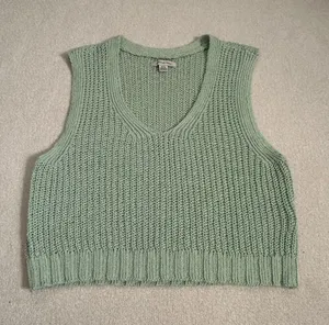 American Eagle Cropped Knit Sweater Vest thumbnail 1