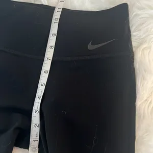 Nike dri-fit leggings- with mesh thumbnail 9