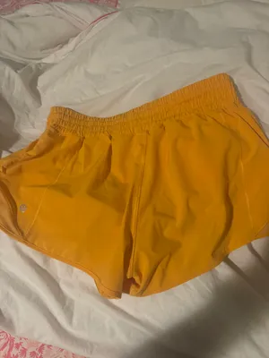 Lululemon Hotty Hot 4.0” Shorts thumbnail 3