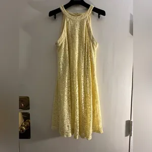Betsey Johnson 2000s vintage Butter Yellow Lace MinI Swing Dress Sz 8 thumbnail 2