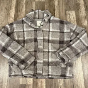Plaid Sherpa jacket  thumbnail 1