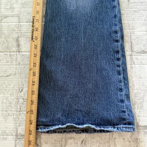 Levis Premium 70s Super High Rise Flare Slim Medium Wash Denim Blue Jeans Sz 28 thumbnail 7