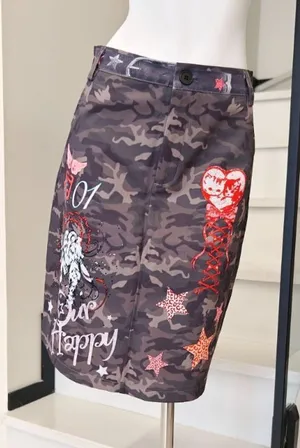Camouflage Midi Pencil Skirt Graffiti Heart Star Print thumbnail 1