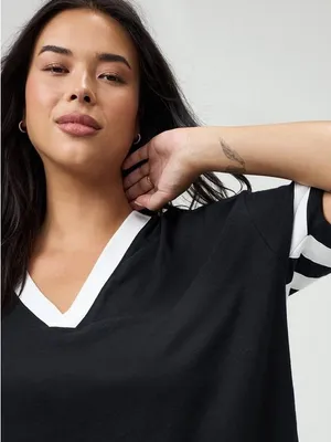 Torrid M/L 10/12 Super Soft Varsity V-Neck Tee Black White Collegiate NWT thumbnail 7