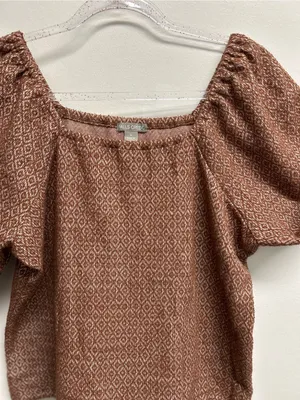 Jacquard Puff-Sleeve Top in Nutmeg thumbnail 2