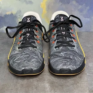 Nike Metcon 5 Black Laser Orange Women's Training Shoes Size 9.5 thumbnail 6